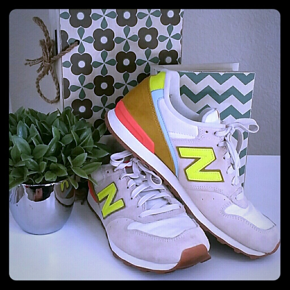 New Balance Sneaker